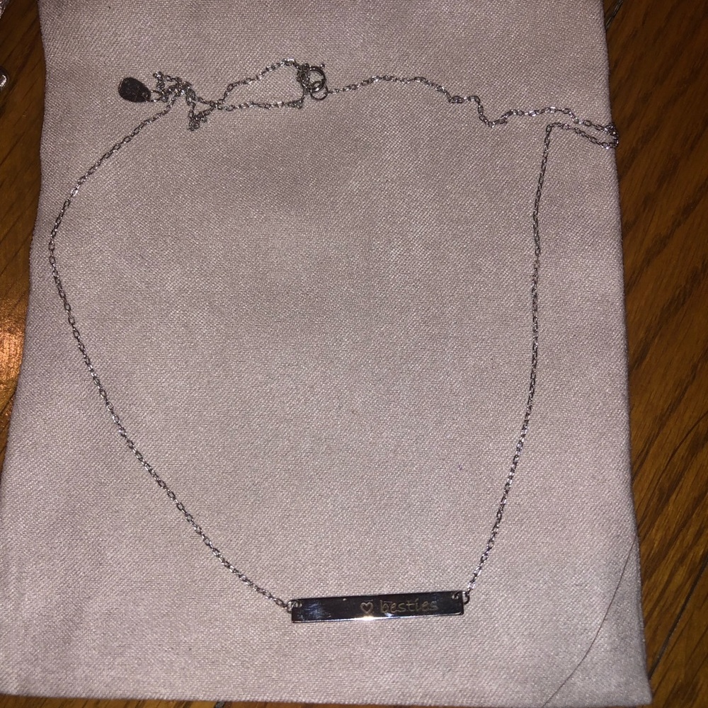 Besties necklace